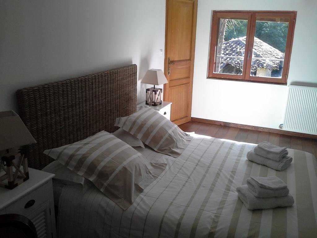 Maison D'Hotes Brameloup Jardin Ovale Coudures 객실 사진